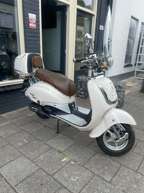 Grande Retro Fosti Snorscooter – 25 km