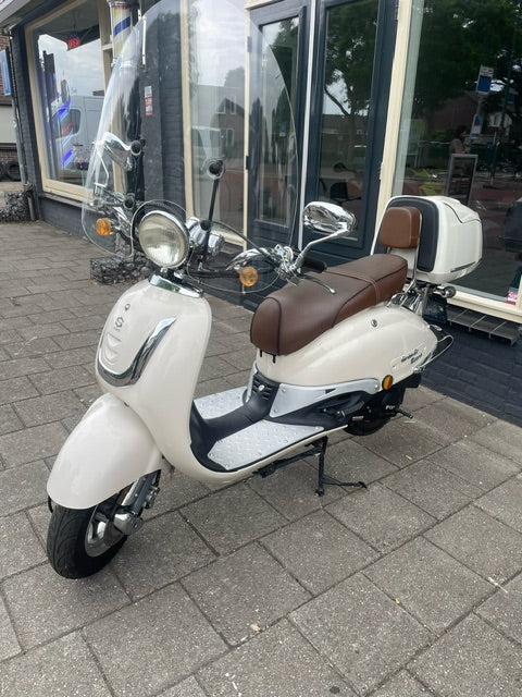 Grande Retro Fosti Snorscooter – 25 km